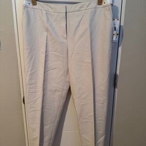 NWT - PLUS SIZE (16W) Jones New York Pants (Cream)